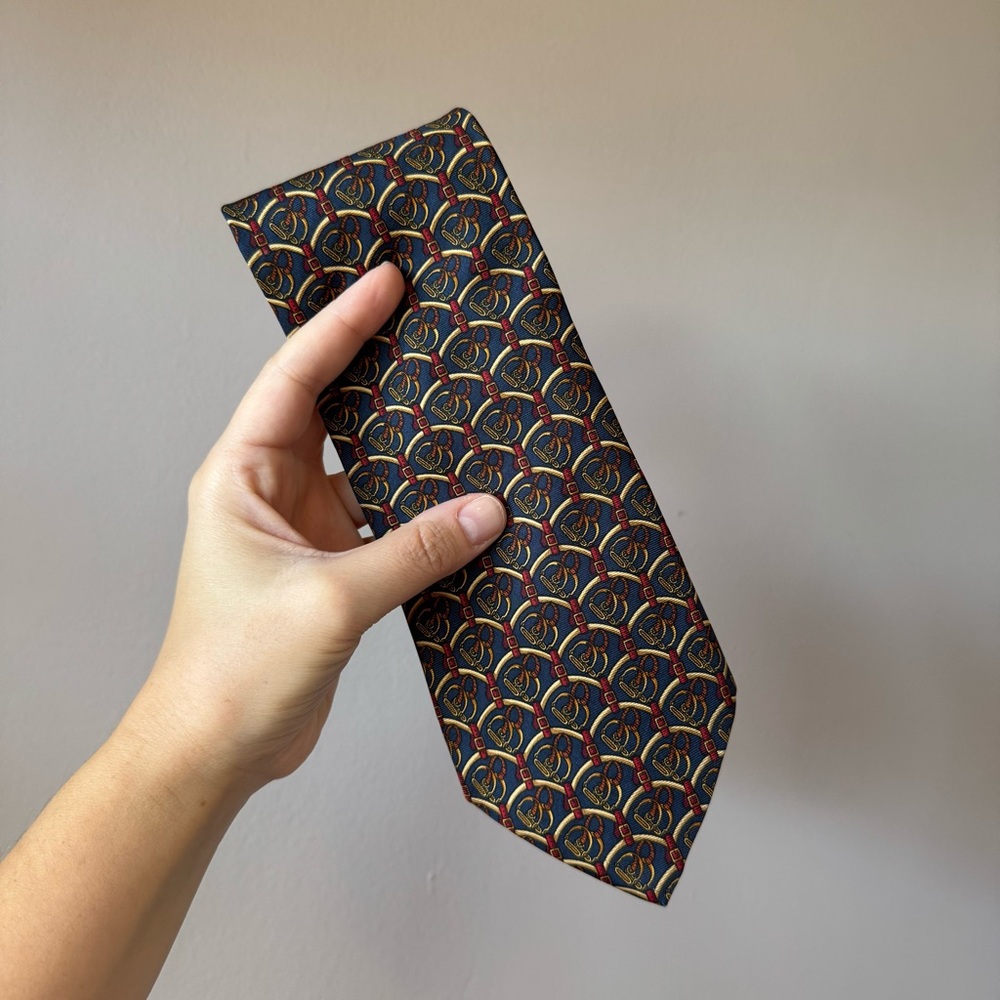 Brooks Brothers Makers 100% Silk Buckle Design Men's Neck Tie